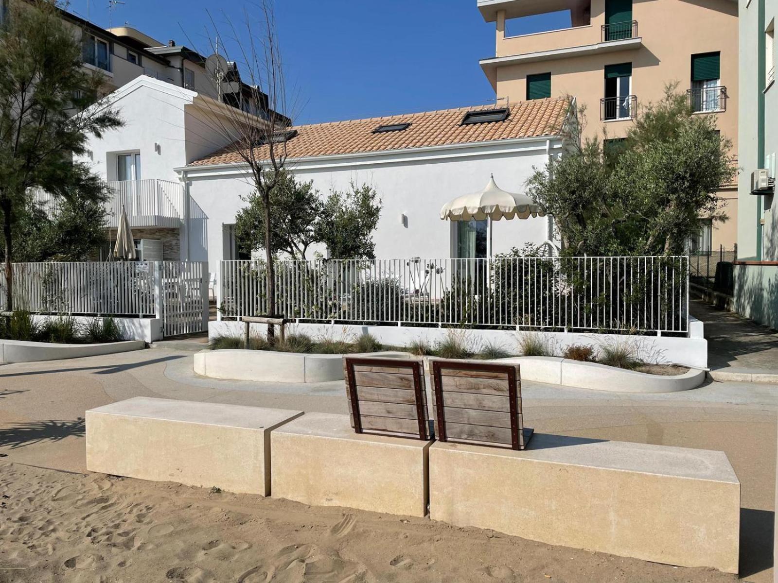 Villa Le Agavi Luxory Beach Surfhouse Bellaria-Igea Marina Exterior photo